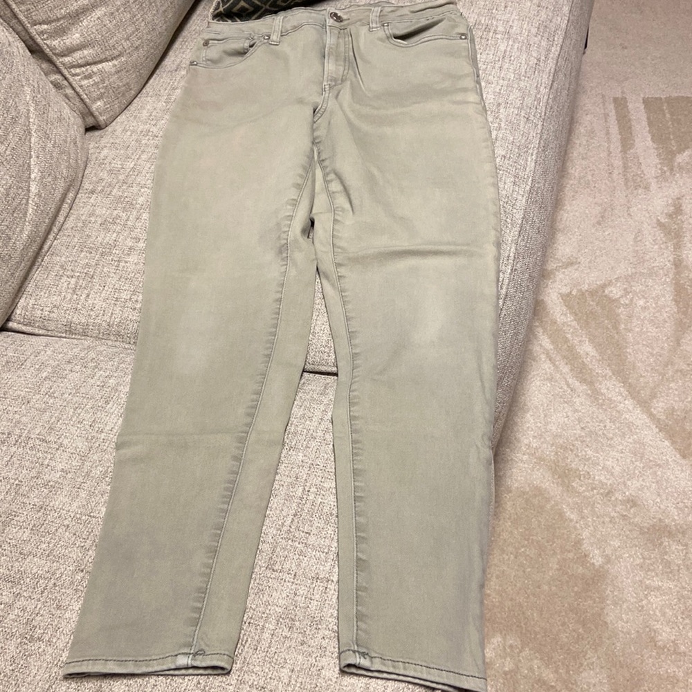 American Eagle Outfitters Straight Leg Jeans - Light Sage Green